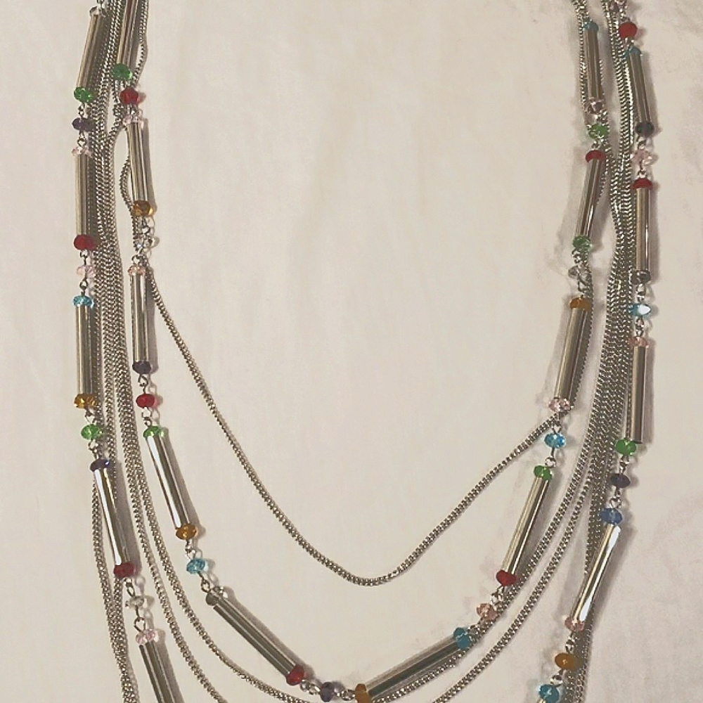 NWT, Beautiful layered necklace
